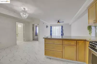 1515 14th Ave #302, Oakland, CA 94606 - Photo 18