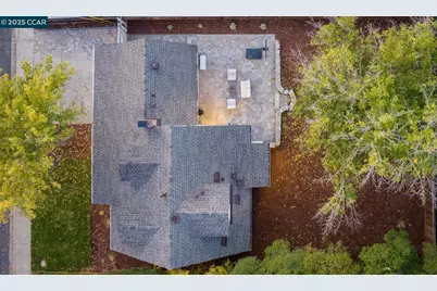 4121 Kensington Dr, Concord, CA 94521 - Photo 38