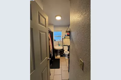 7341 Lockwood St, Oakland, CA 94621 - Photo 16
