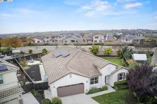 917 Talaria Ct, Oakley, CA 94561 - Photo 2
