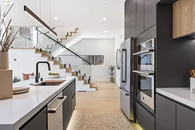 7260 Woodrow Drive, Oakland, CA 94611 - Photo 8