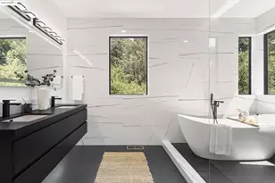 7270 Woodrow Dr, Oakland, CA 94611 - Photo 32