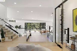 7270 Woodrow Dr, Oakland, CA 94611 - Photo 8