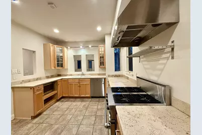 4400 Saint Andrews Rd, Oakland, CA 94605 - Photo 8