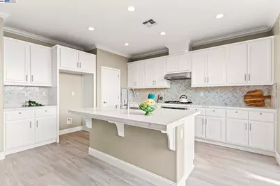 1525 Middle Ln, Hayward, CA 94545 - Photo 10