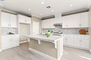 1525 Middle Ln, Hayward, CA 94545 - Photo 10