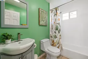 1815 102nd Ave, Oakland, CA 94603 - Photo 32