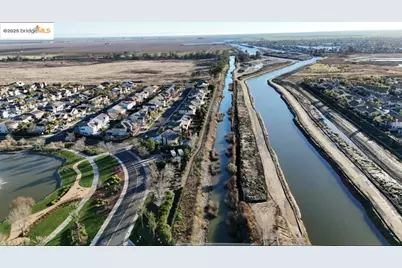 8461 Pinehollow Cir, Discovery Bay, CA 94505 - Photo 36