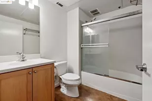 6466 Hollis St, Emeryville, CA 94608 - Photo 20