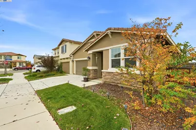 17704 Choate St, Lathrop, CA 95330 - Photo 4
