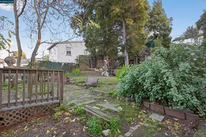 725 Loring Ave, Crockett, CA 94525 - Photo 40