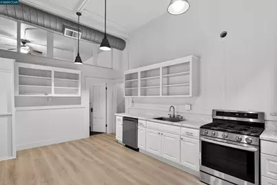 725 Loring Ave, Crockett, CA 94525 - Photo 18