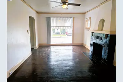 7818 Arthur St, Oakland, CA 94605 - Photo 12