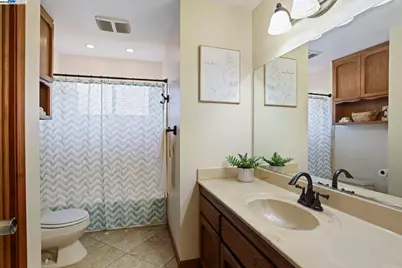 1312 Wylmawood Ln, Modesto, CA 95355 - Photo 22