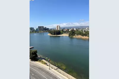 1 Lakeside Dr #821, Oakland, CA 94612 - Photo 20