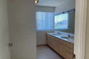 1 Lakeside Dr, Oakland, CA 94612 - Photo 38