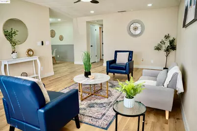 703 Prospector Dr, Stockton, CA 95210 - Photo 2