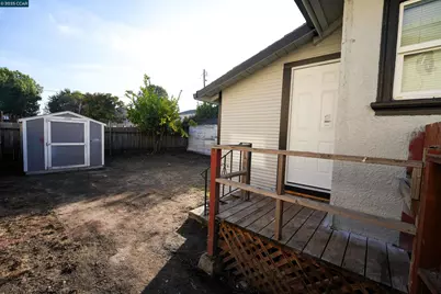 1360 99th Ave, Oakland, CA 94603 - Photo 18