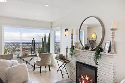 7756 Sunkist Dr, Oakland, CA 94605 - Photo 1