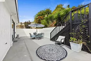 7756 Sunkist Dr, Oakland, CA 94605 - Photo 18