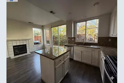 39965 Potrero Dr, Newark, CA 94560 - Photo 8