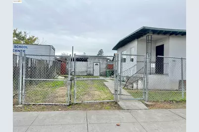 740 Tyler St, Oakland, CA 94603 - Photo 6