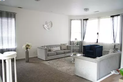 1233 Plaza Ct, Tracy, CA 95377 - Photo 2