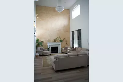 1233 Plaza Ct, Tracy, CA 95377 - Photo 4