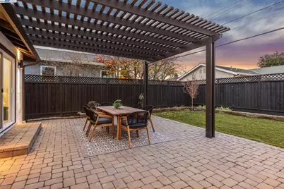 10777 Estates Dr, Cupertino, CA 95014 - Photo 46