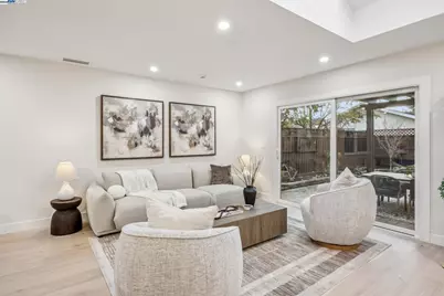 10777 Estates Dr, Cupertino, CA 95014 - Photo 22