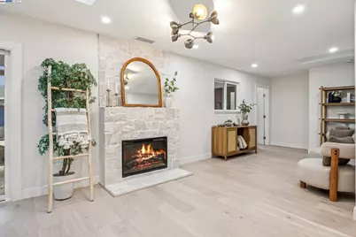 10777 Estates Dr, Cupertino, CA 95014 - Photo 26