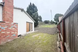 2147 Murphy Dr, San Pablo, CA 94806 - Photo 2