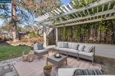 104 Van Ripper Ln, Orinda, CA 94563 - Photo 46