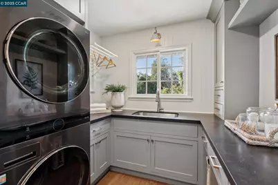 104 Van Ripper Ln, Orinda, CA 94563 - Photo 44