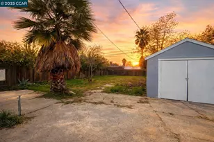 3743 23rd Ave, Sacramento, CA 95820 - Photo 14