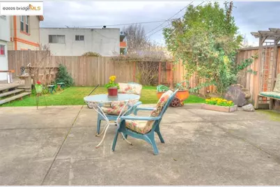 986 Kains Ave, Albany, CA 94705 - Photo 46