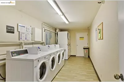 240 N Bayshore Blvd #303, San Mateo, CA 94401 - Photo 16