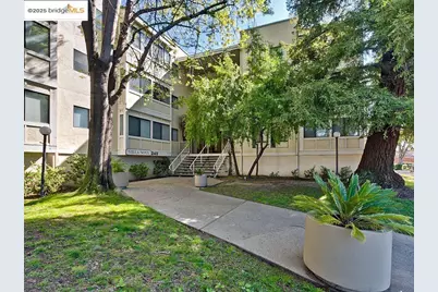 240 N Bayshore Blvd #303, San Mateo, CA 94401 - Photo 1