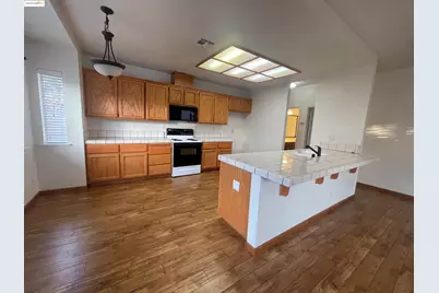 8636 Carlin Ave, Sacramento, CA 95823 - Photo 8