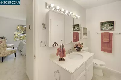 1429 Skycrest Dr #5, Walnut Creek, CA 94595 - Photo 46