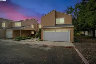 27639 Eucalyptus Ct, Hayward, CA 94544 - Photo 2