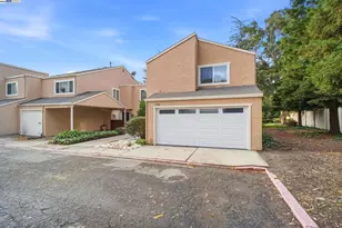 27639 Eucalyptus Ct, Hayward, CA 94544 - Photo 4