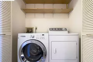 1300 Quarry Ct, Richmond, CA 94801 - Photo 16