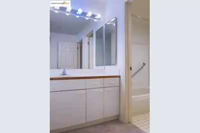 1300 Quarry Ct #303, Richmond, CA 94801 - Photo 12