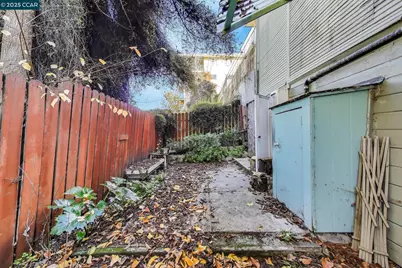 170 Vernon Ter, Oakland, CA 94610 - Photo 14