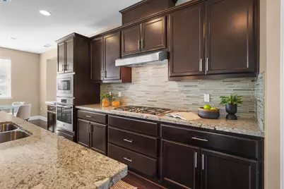 2417 Stalsburg Dr, Tracy, CA 95376 - Photo 6