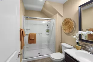 2417 Stalsburg Dr, Tracy, CA 95376 - Photo 18