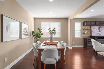 2417 Stalsburg Dr, Tracy, CA 95376 - Photo 8