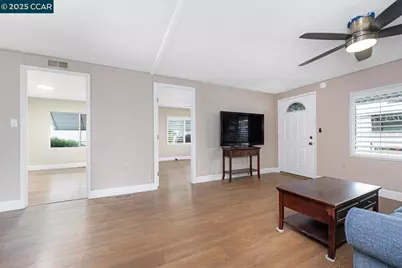 2197 Dalis Drive #124, Concord, CA 94520 - Photo 12
