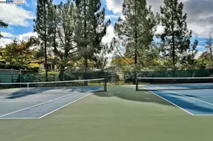 572 Old Farm Rd, Danville, CA 94526 - Photo 48